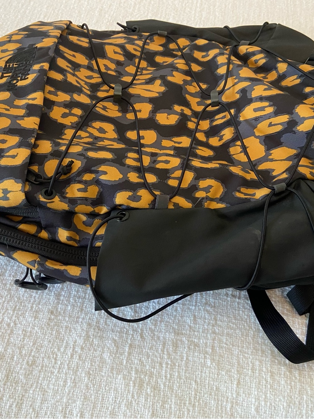 The North Face Borealis Cheetah Print Black & Gold Backpack Unisex 27L - Picture 4 of 16